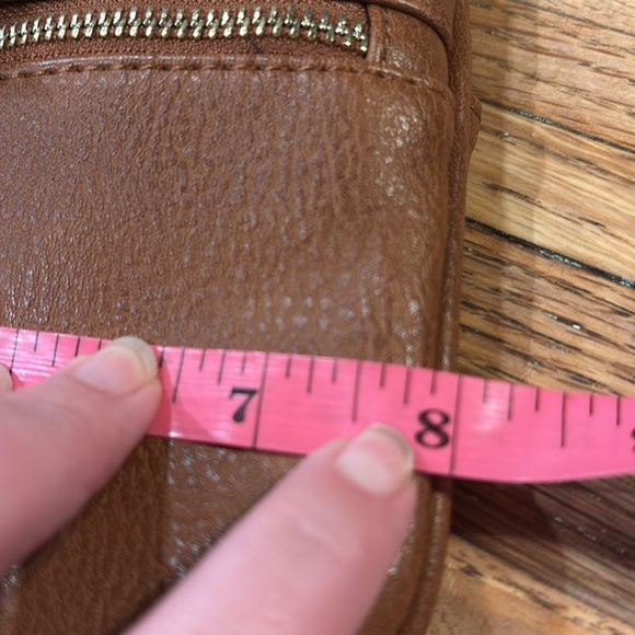 Steve Madden leather look wristlet 8x5.5 - Picture 7 of 8